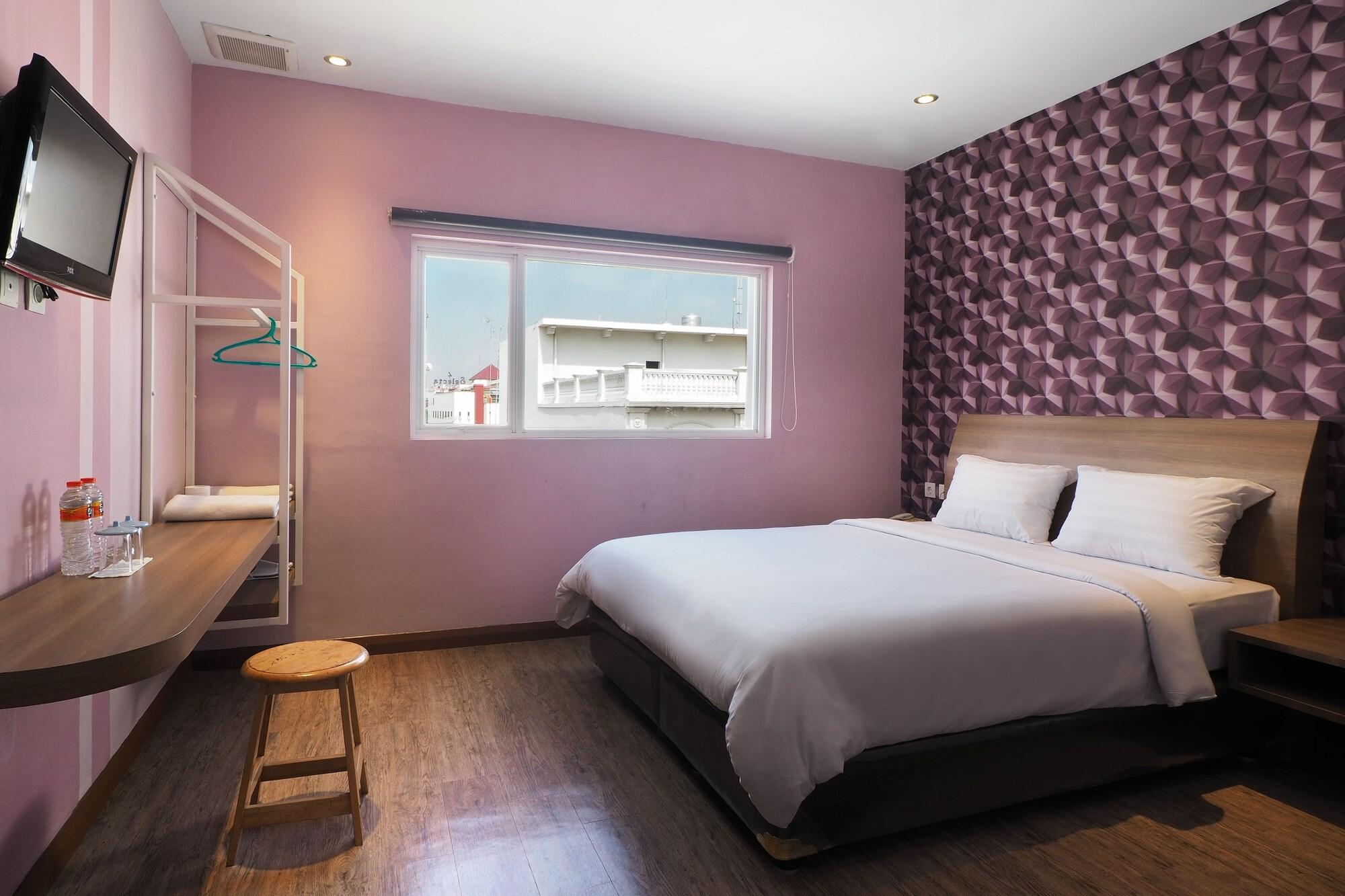 מדאן Kama Hotel מראה חיצוני תמונה