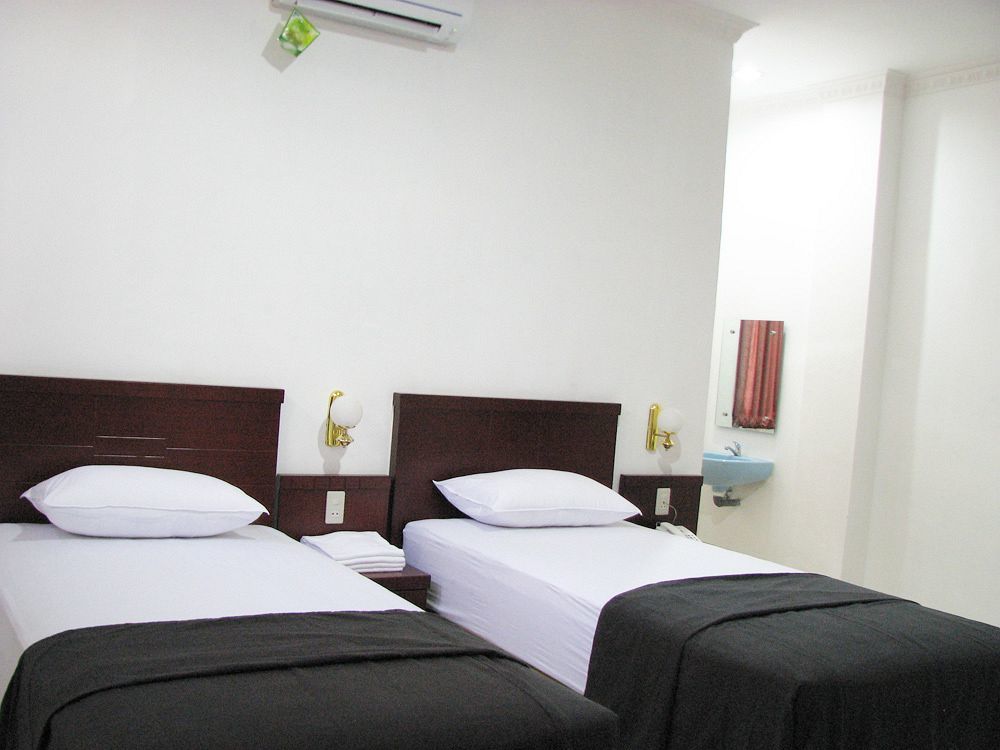 מדאן Kama Hotel מראה חיצוני תמונה