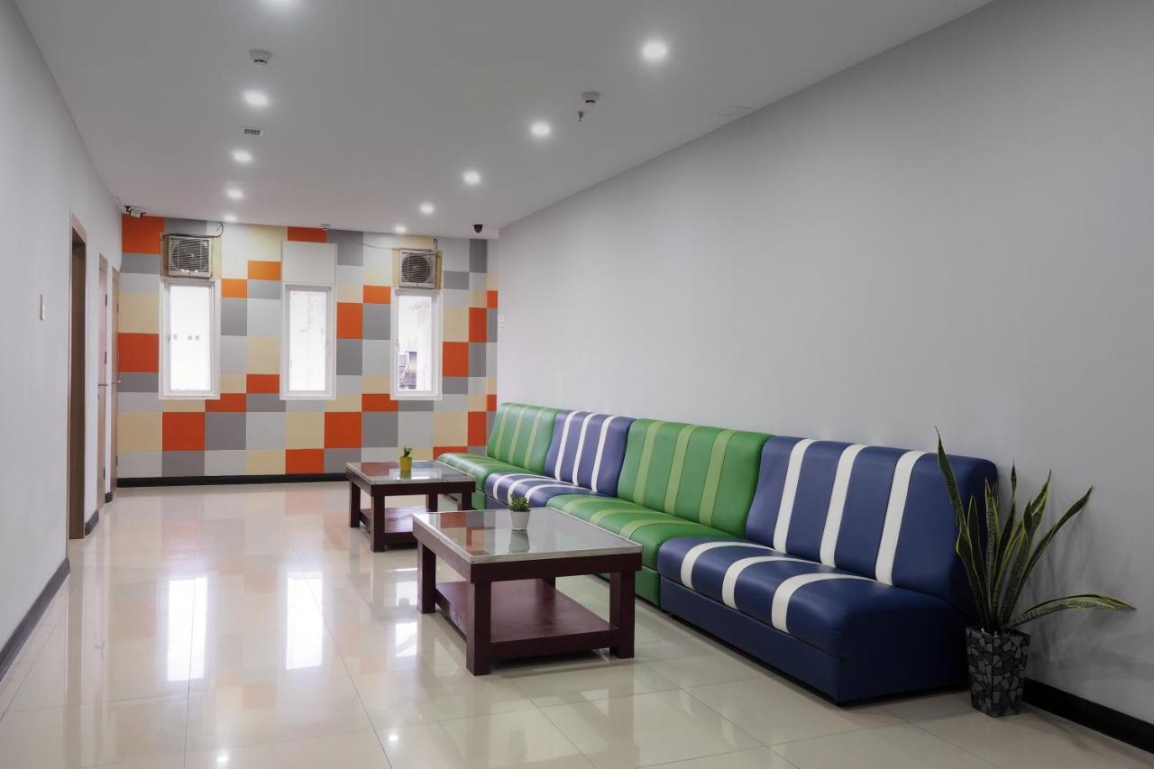 מדאן Kama Hotel מראה חיצוני תמונה