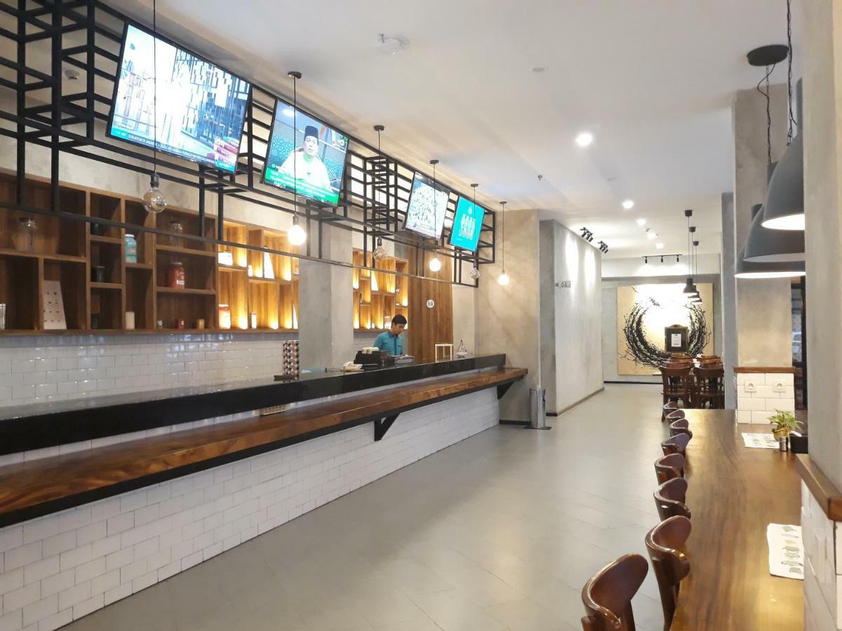 מדאן Kama Hotel מראה חיצוני תמונה