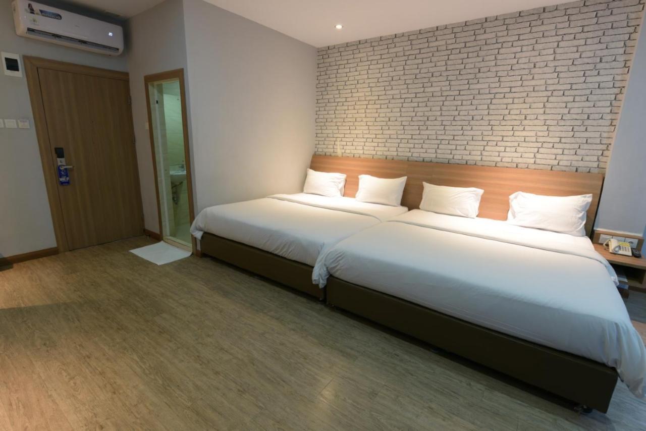 מדאן Kama Hotel מראה חיצוני תמונה