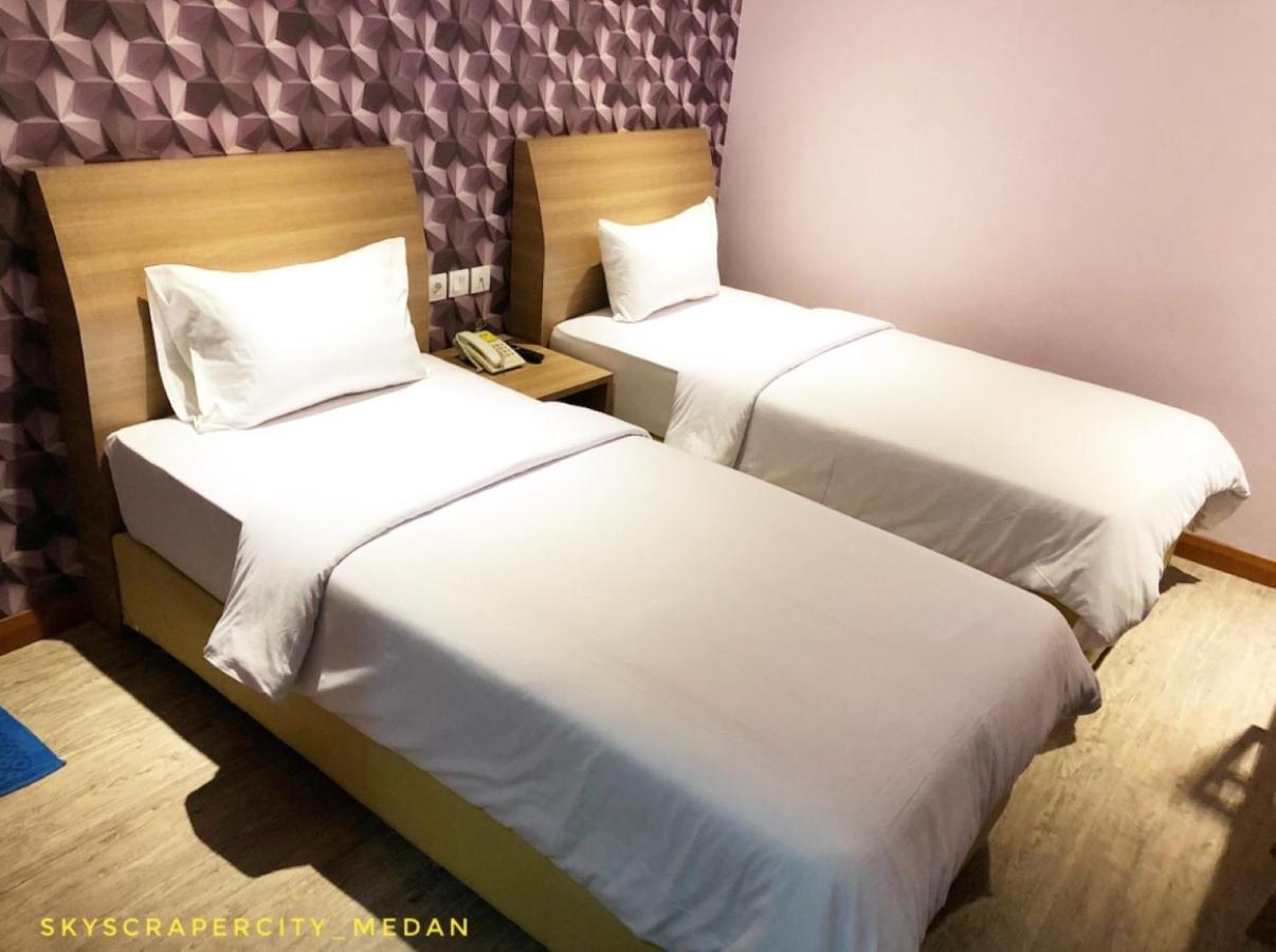 מדאן Kama Hotel מראה חיצוני תמונה